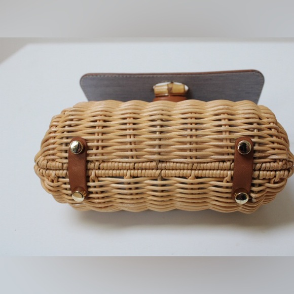 Beautiful J. Mclaughlin Irene wicker bag - Picture 7 of 15